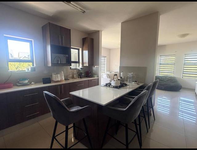 3 BEDROOM APARTMENT FOR SALE IN ELDO LAKES ESTATE